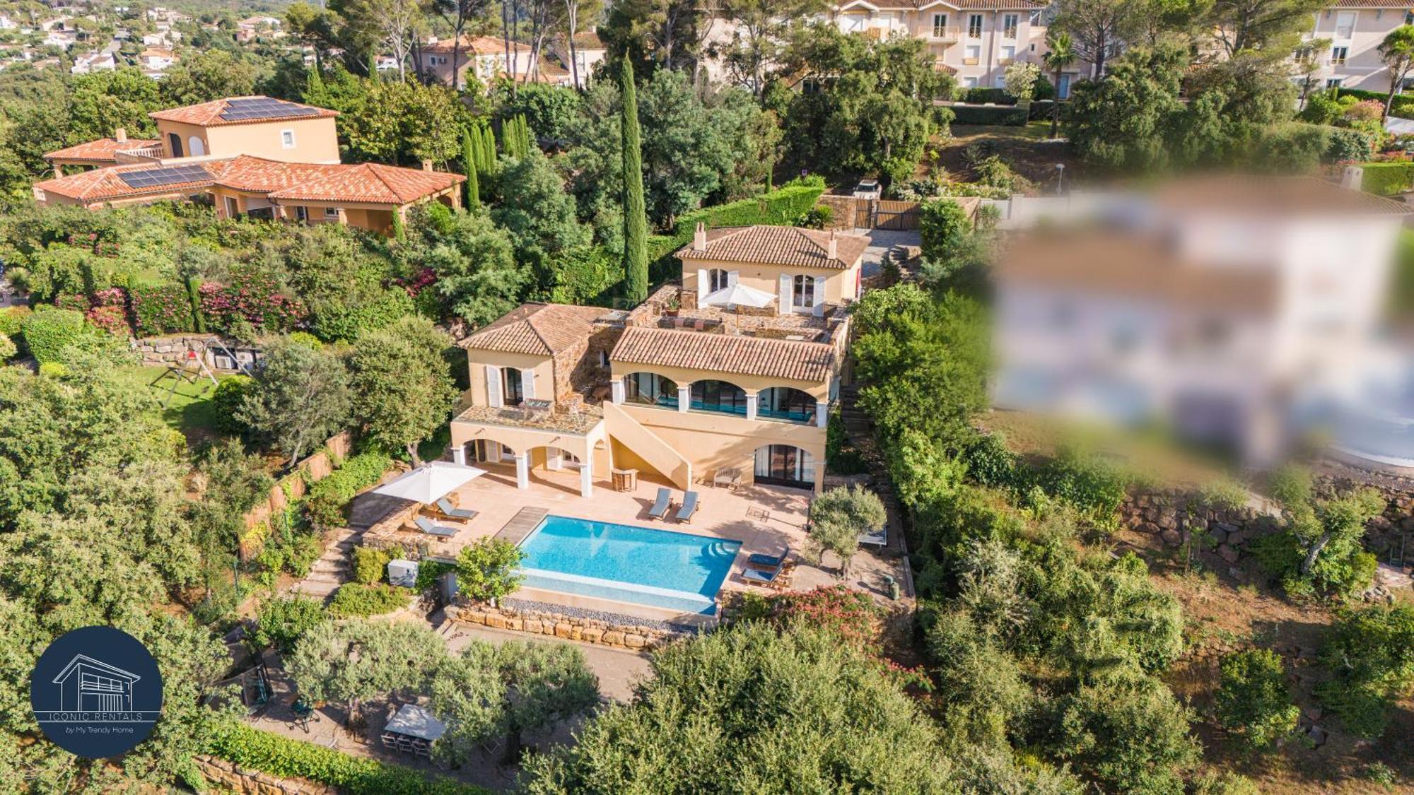 Villa Familiale Avec Vue Imprenable Saint-Raphaël Exterior foto